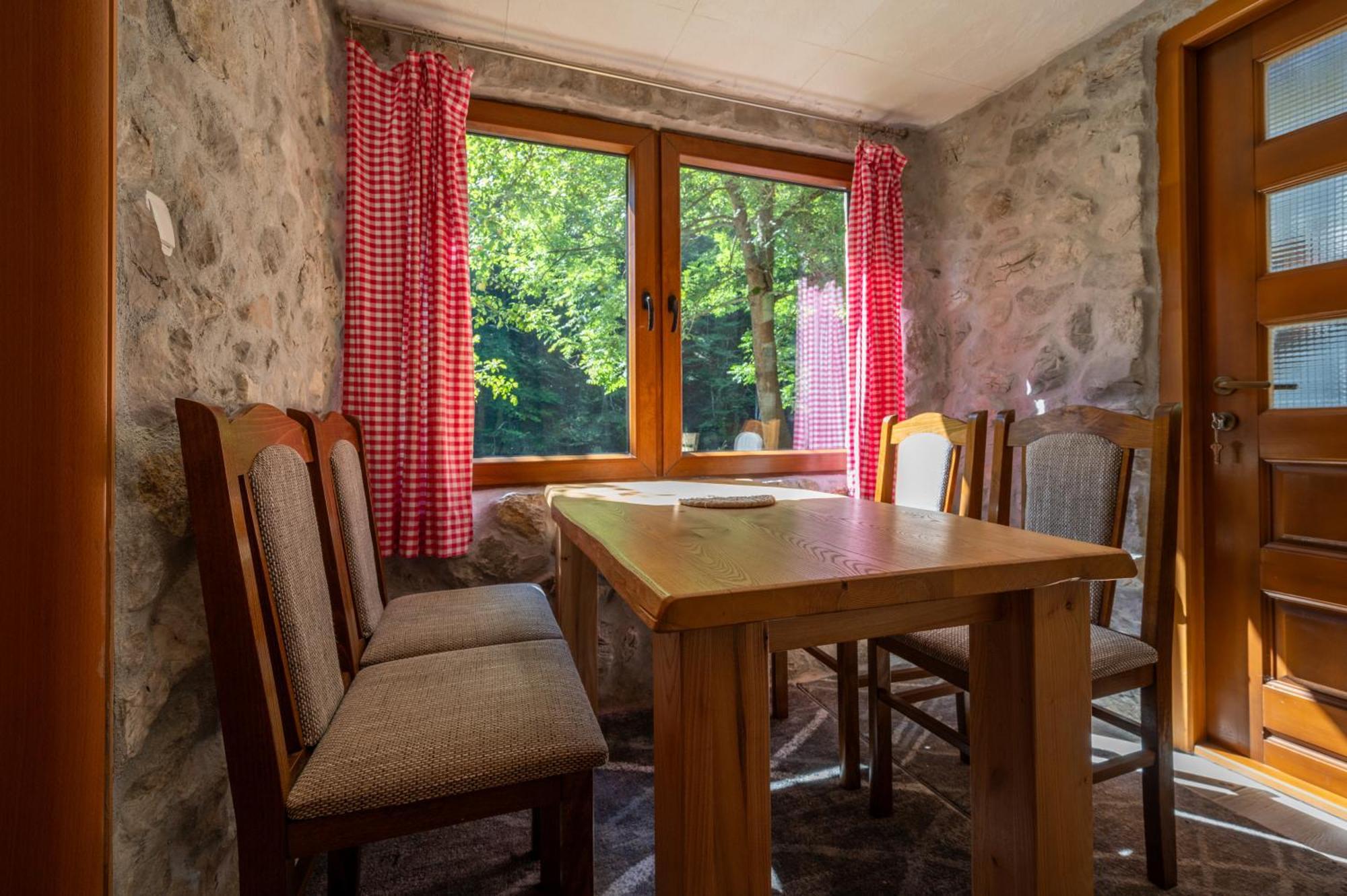 Stone Room-Kamena Soba Sipovo Zewnętrze zdjęcie